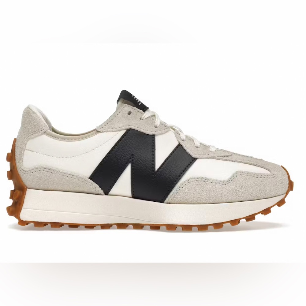 New Balance 327
Moonbeam Outerspace (Women's)